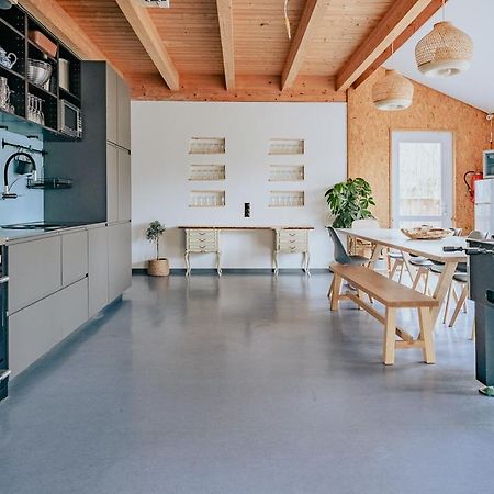 Hostel Oder Ferienwohnung 1-16 Personen Im Blauen Haus Fehmarn Luaran gambar