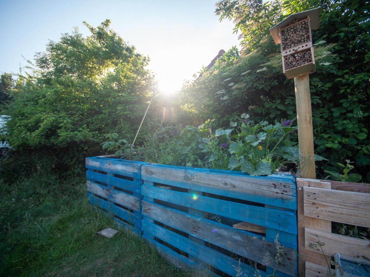 Hostel Oder Ferienwohnung 1-16 Personen Im Blauen Haus Fehmarn Luaran gambar