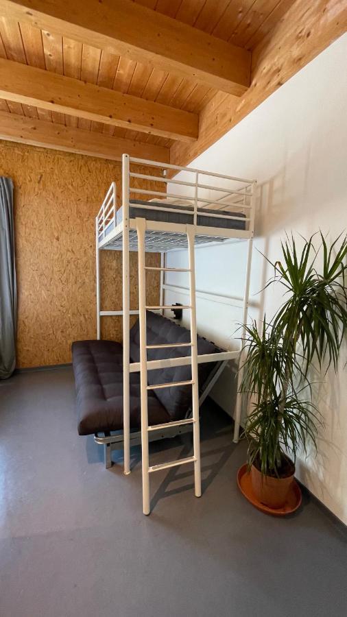 Hostel Oder Ferienwohnung 1-16 Personen Im Blauen Haus Fehmarn Luaran gambar