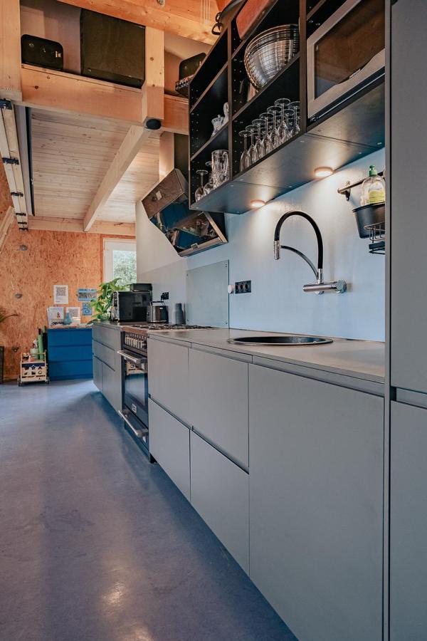 Hostel Oder Ferienwohnung 1-16 Personen Im Blauen Haus Fehmarn Luaran gambar