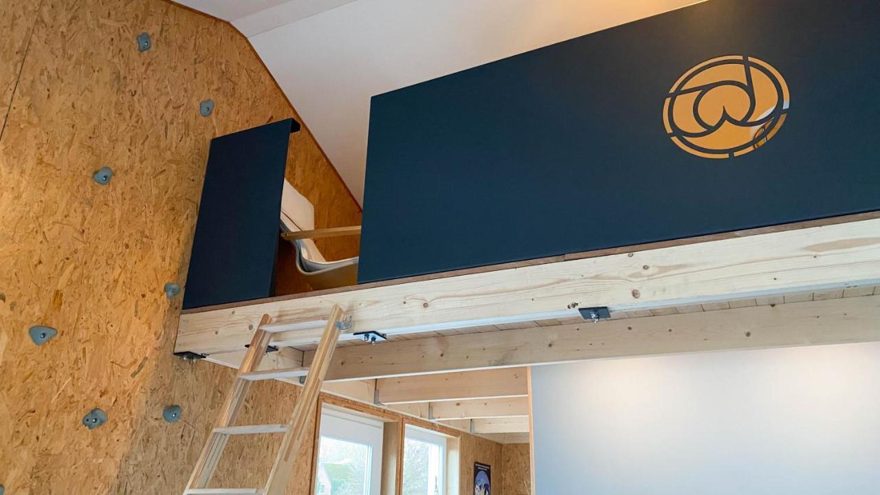 Hostel Oder Ferienwohnung 1-16 Personen Im Blauen Haus Fehmarn Luaran gambar