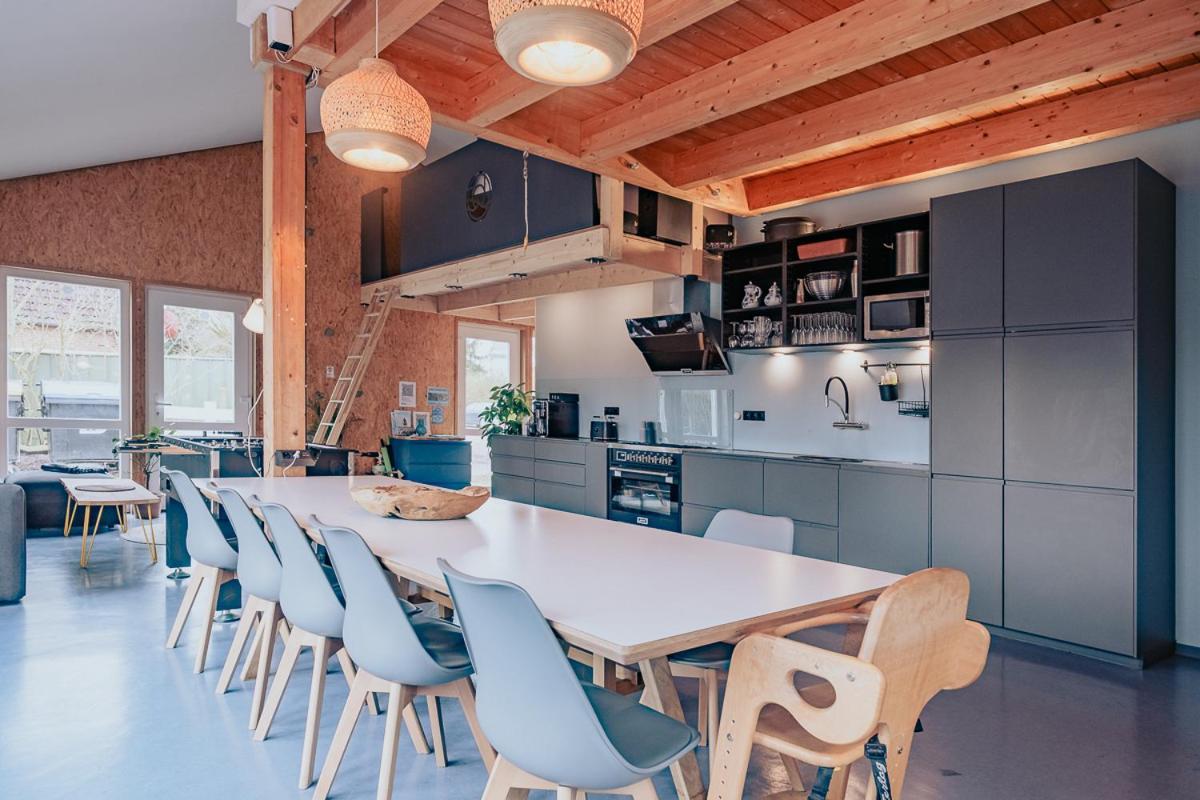 Hostel Oder Ferienwohnung 1-16 Personen Im Blauen Haus Fehmarn Luaran gambar