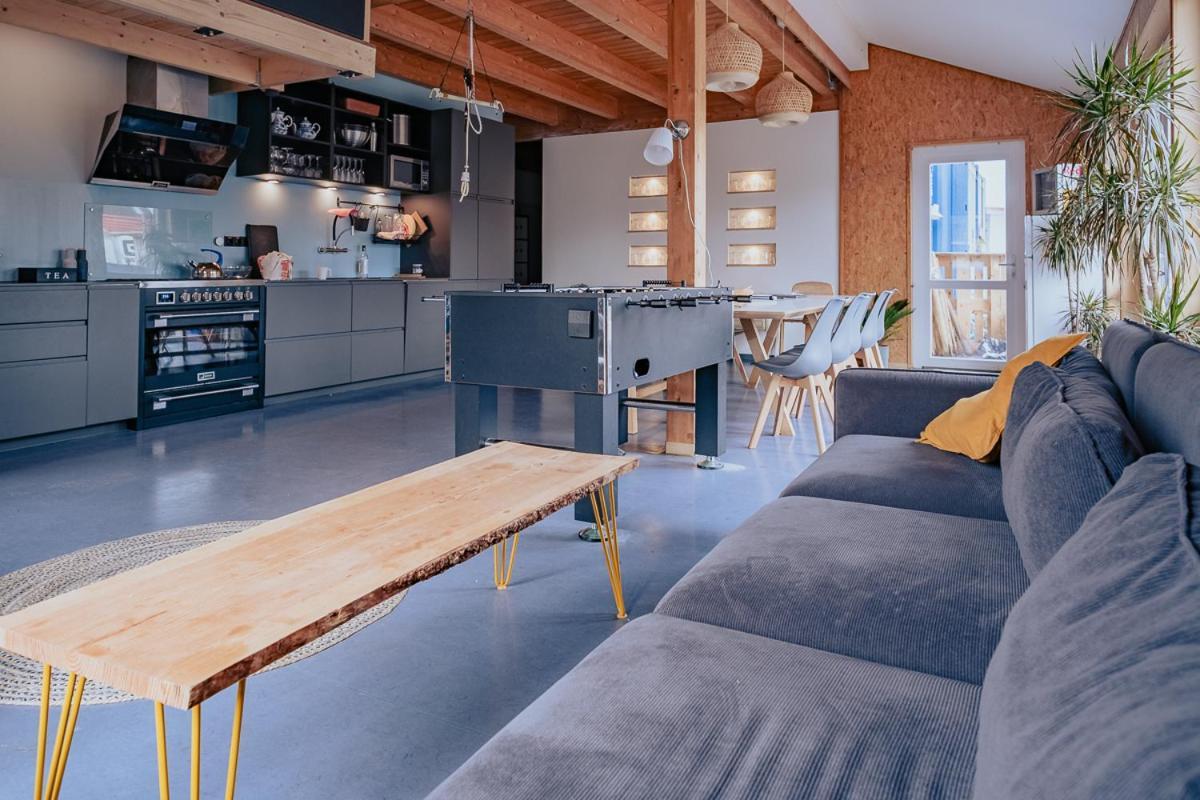 Hostel Oder Ferienwohnung 1-16 Personen Im Blauen Haus Fehmarn Luaran gambar