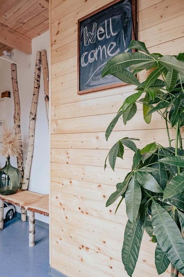 Hostel Oder Ferienwohnung 1-16 Personen Im Blauen Haus Fehmarn Luaran gambar