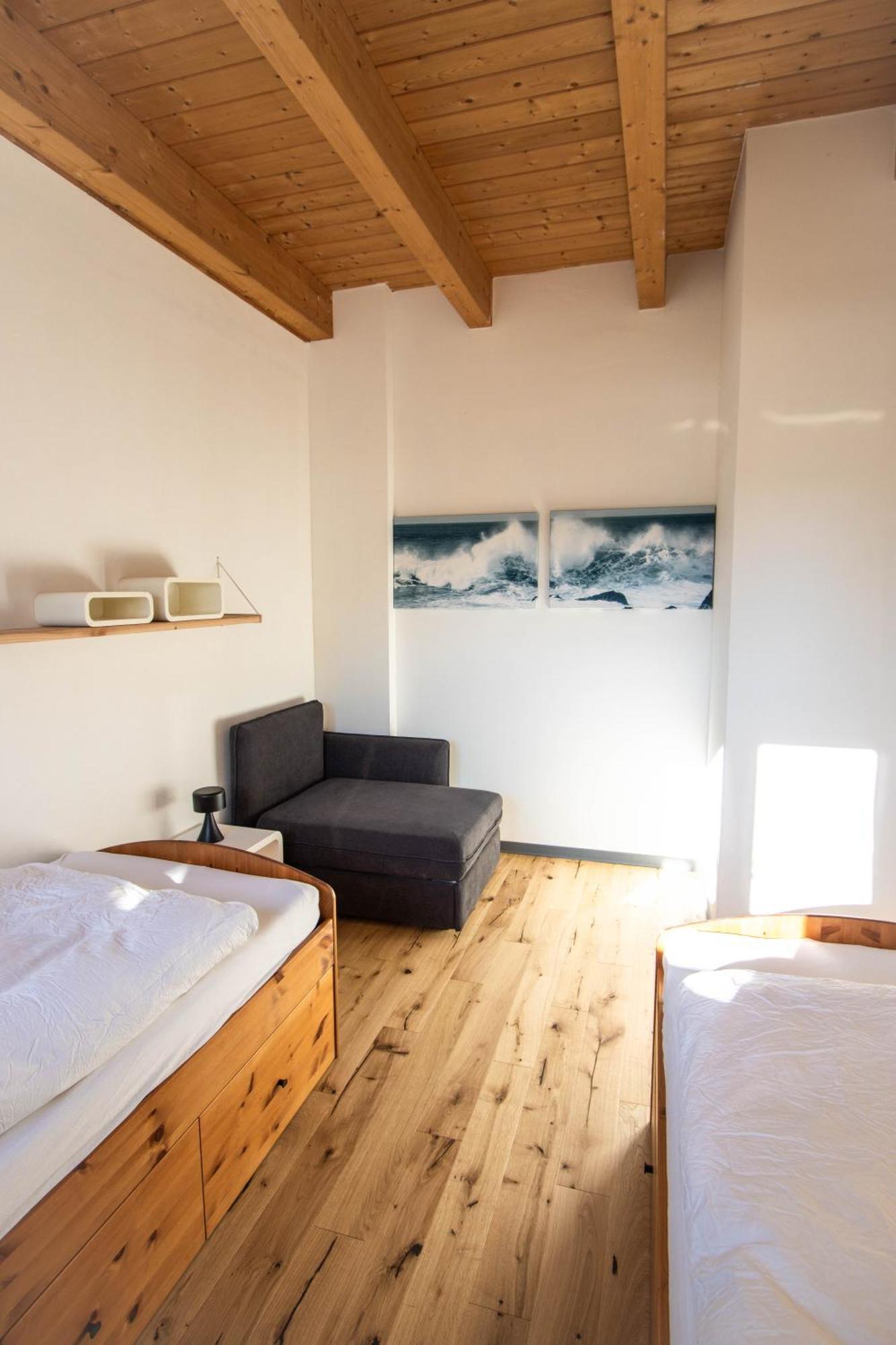 Hostel Oder Ferienwohnung 1-16 Personen Im Blauen Haus Fehmarn Luaran gambar