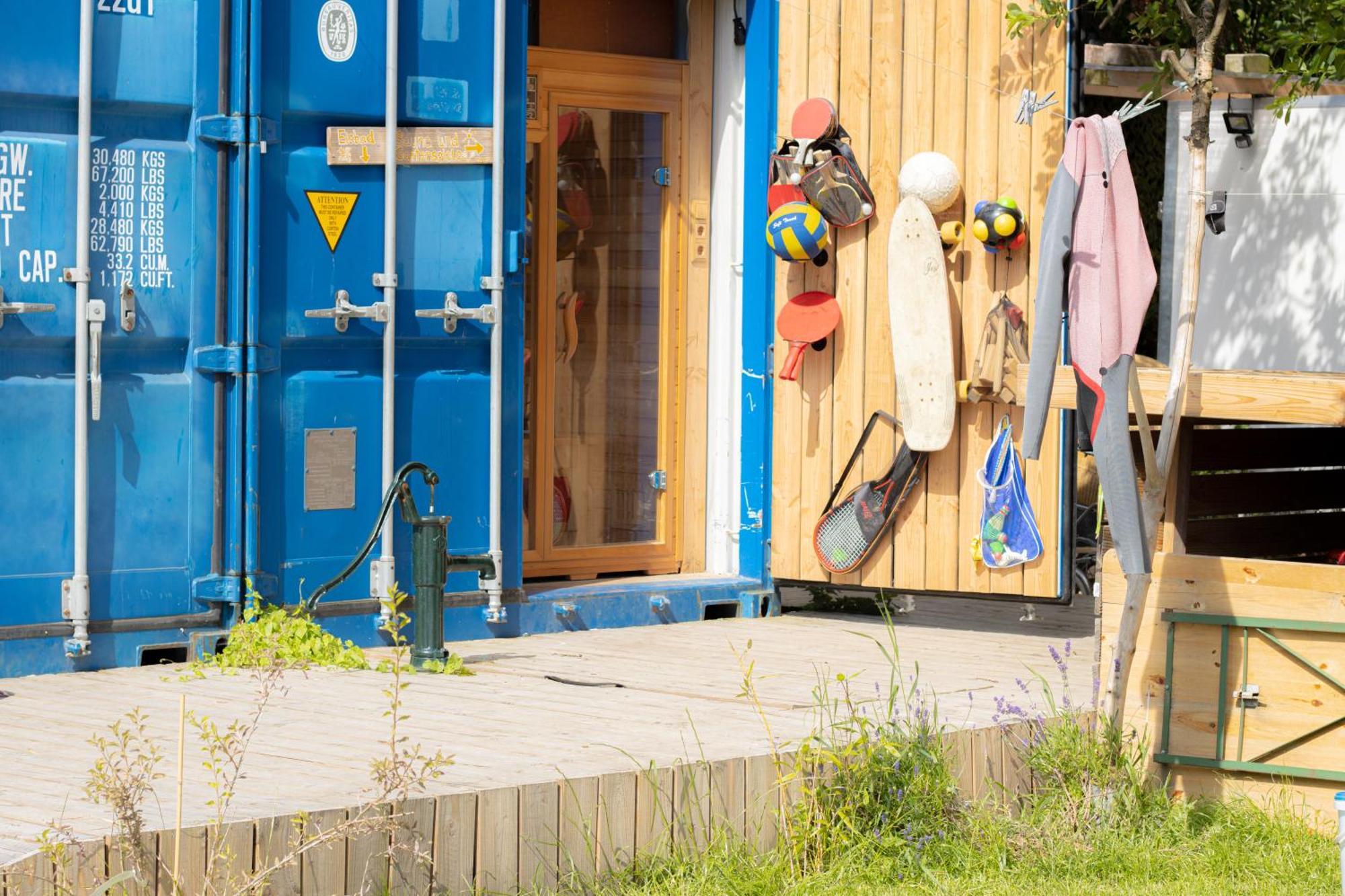 Hostel Oder Ferienwohnung 1-16 Personen Im Blauen Haus Fehmarn Luaran gambar